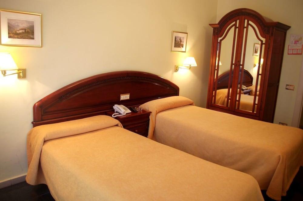 Hotel Ciudad De Calahorra Luaran gambar