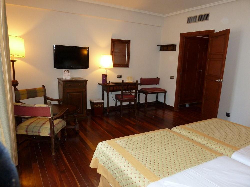 Hotel Ciudad De Calahorra Luaran gambar